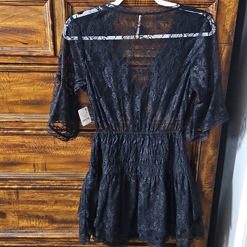 Free People Nwts Black Lace Dress! Sz Small. Stretchy Waist. Dont Miss Out!